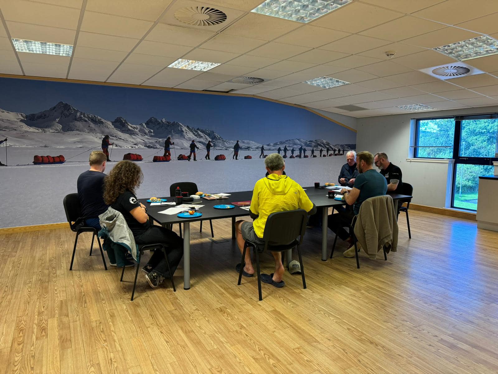 Polar HQ - team selection